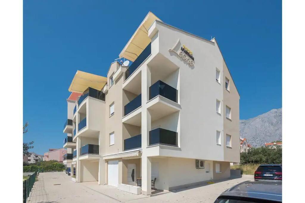 Apartment Hrvoje -Nur 50M Bis Zum Meer - Makarska Exklusiv Promajna Exteriör bild