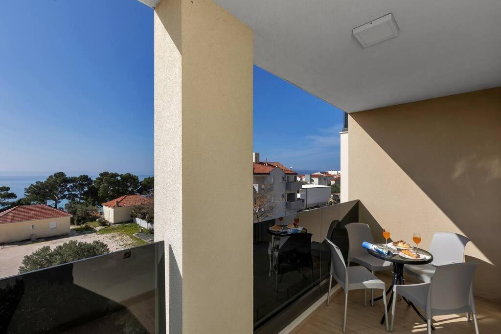 Apartment Hrvoje -Nur 50M Bis Zum Meer - Makarska Exklusiv Promajna Exteriör bild