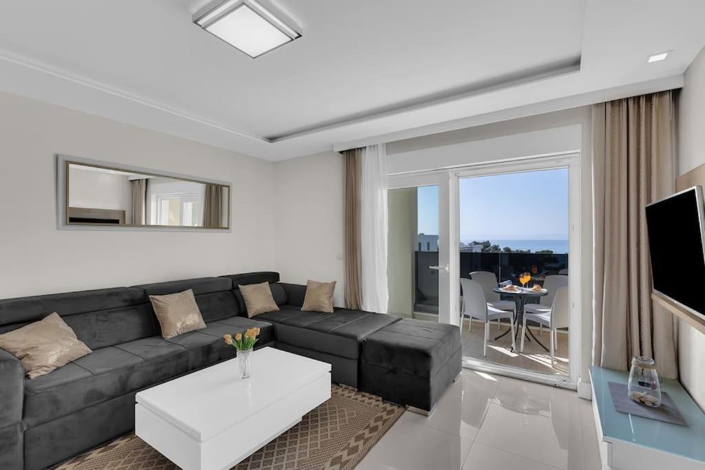Apartment Hrvoje -Nur 50M Bis Zum Meer - Makarska Exklusiv Promajna Exteriör bild