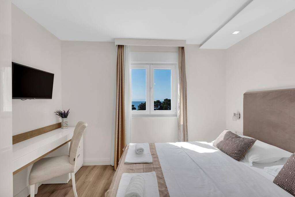 Apartment Hrvoje -Nur 50M Bis Zum Meer - Makarska Exklusiv Promajna Exteriör bild